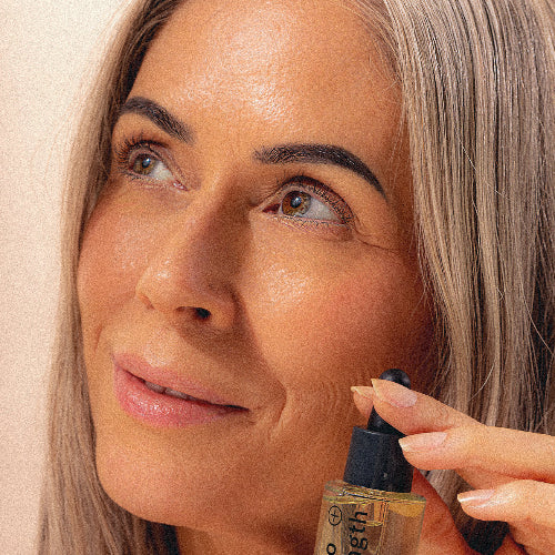 Quiet Force face oil model