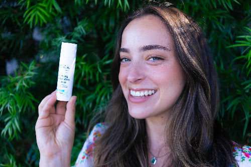 IOKA ntioxidant serum with model