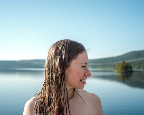 Can Your Hair Handle This? The Benefits of Weightless Hydration
