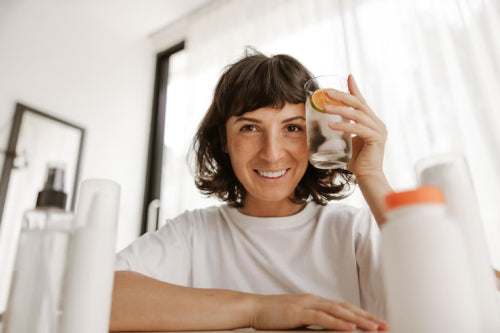 How Weightless Hydration Helps Support Healthier-Looking Hair
