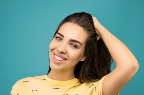How Styling Cream Helps Control Frizz and Shape Hair