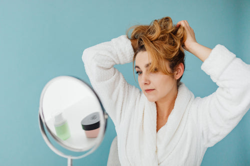 How to Improve Hair Manageability Without Heavy Products