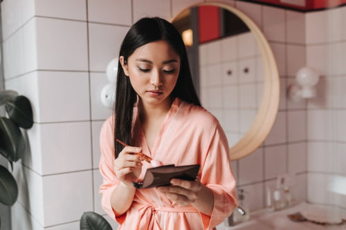 How to Build a Travel-Friendly Hair Care Routine