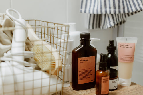 How to Choose Hair Care Products for Frizz Control
