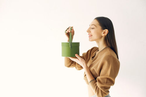 Sustainable Packaging Appeals to Green Beauty Fans